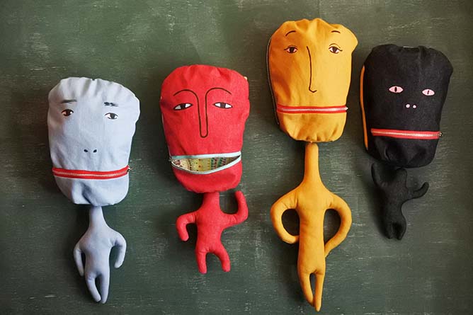 ��������